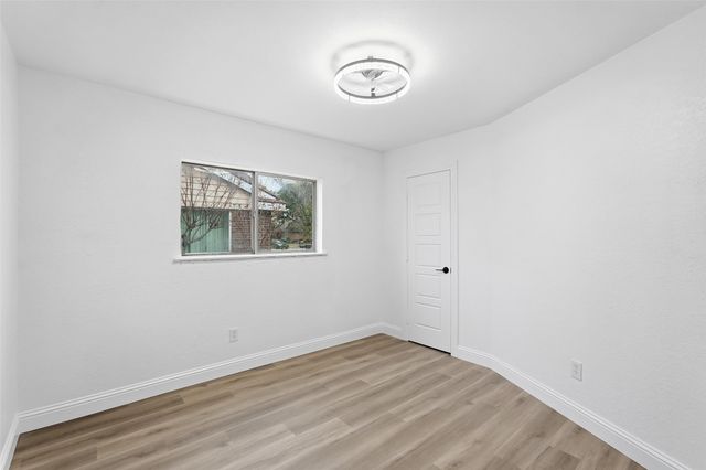 500 Quail Hollow Drive, Mesquite, TX 75150