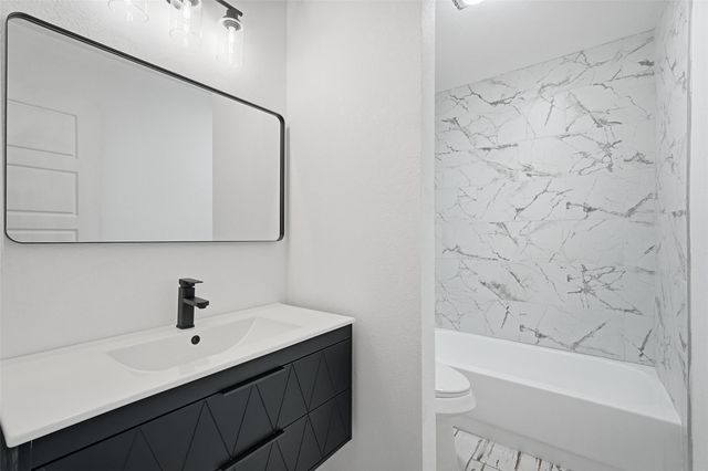 500 Quail Hollow Drive, Mesquite, TX 75150