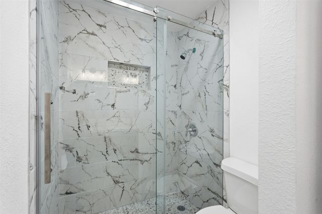 500 Quail Hollow Drive, Mesquite, TX 75150