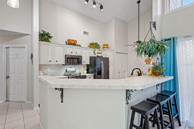 7815 GENEVA LANE, Sarasota, FL 34243