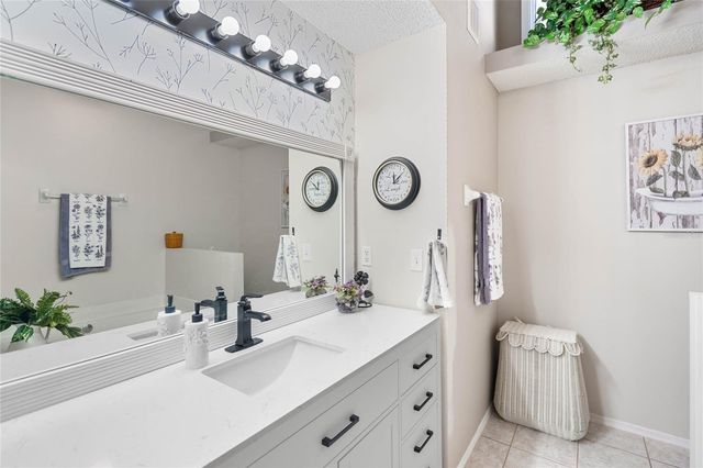 7815 GENEVA LANE, Sarasota, FL 34243