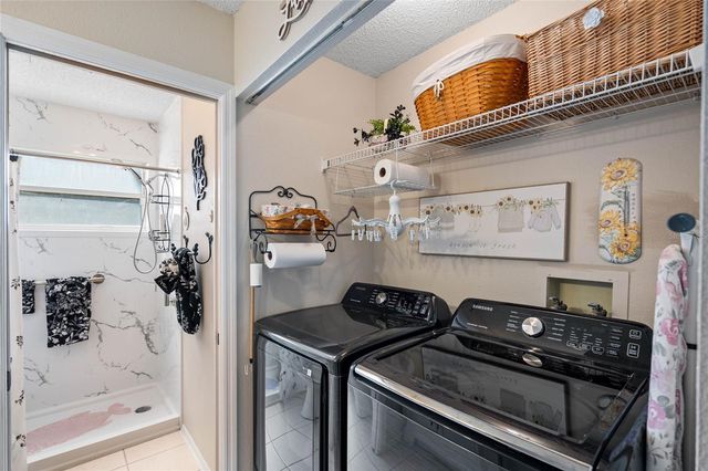 7815 GENEVA LANE, Sarasota, FL 34243