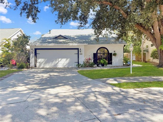 7815 GENEVA LANE, Sarasota, FL 34243