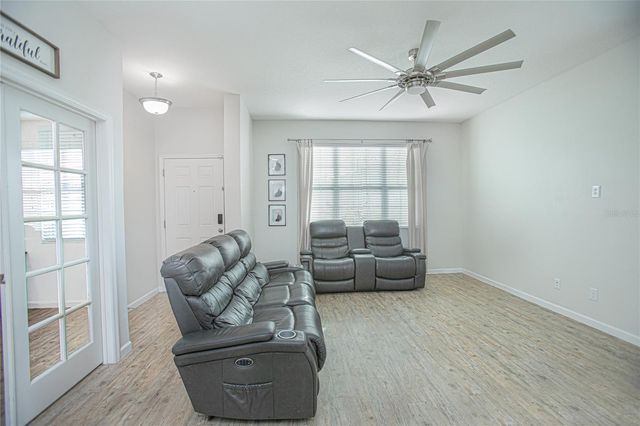 2427 LINER AVENUE, Apopka, FL 32703