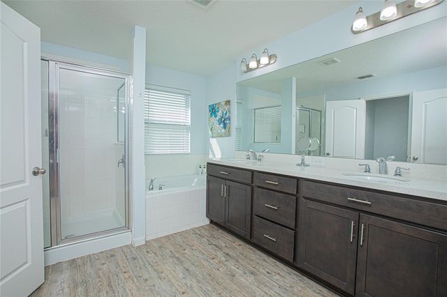 2427 LINER AVENUE, Apopka, FL 32703