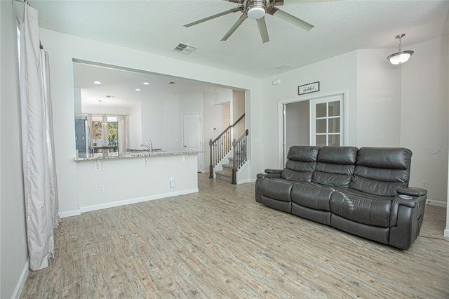 2427 LINER AVENUE, Apopka, FL 32703