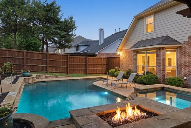 965 Fall Creek, Grapevine, TX 76051