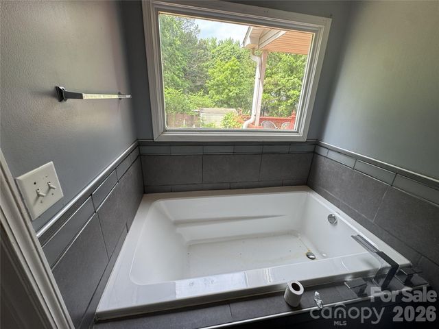 8441 Shelley Mullis Road, Fort Mill, SC 29707