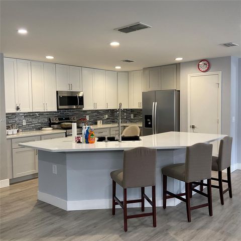 1903 Binnacle, Kissimmee, FL 34744