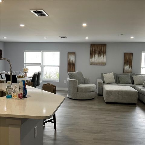 1903 Binnacle, Kissimmee, FL 34744