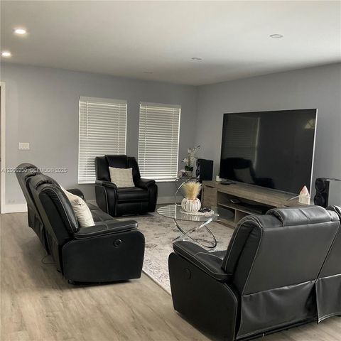 1903 Binnacle, Kissimmee, FL 34744