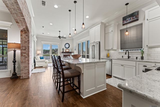 16072 Greenstone Ave, Pride, LA 70770