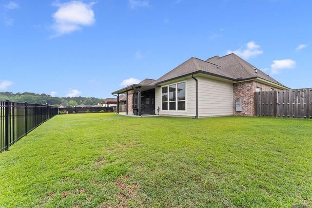 16072 Greenstone Ave, Pride, LA 70770