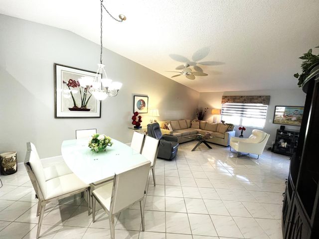 6071 Millington Way, Delray Beach, FL 33484