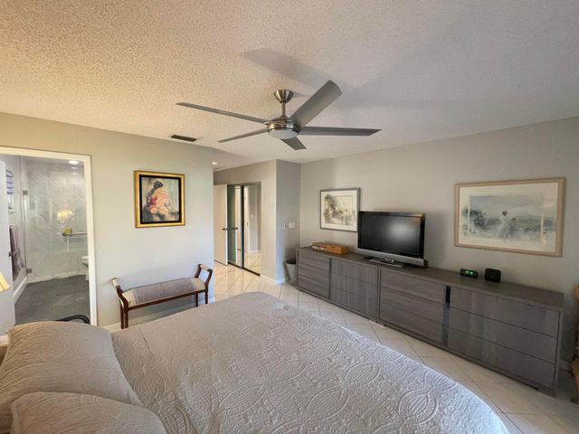 6071 Millington Way, Delray Beach, FL 33484