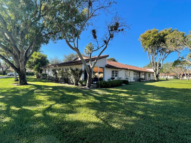 6071 Millington Way, Delray Beach, FL 33484