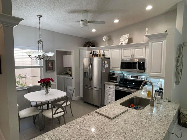 6071 Millington Way, Delray Beach, FL 33484