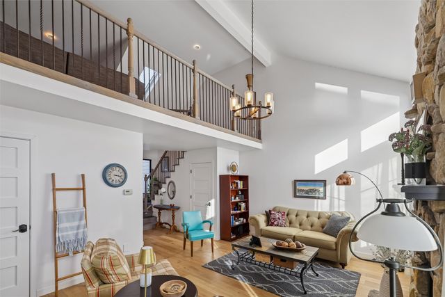 2648 82nd Street, Urbandale, IA 50322