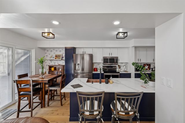 2648 82nd Street, Urbandale, IA 50322