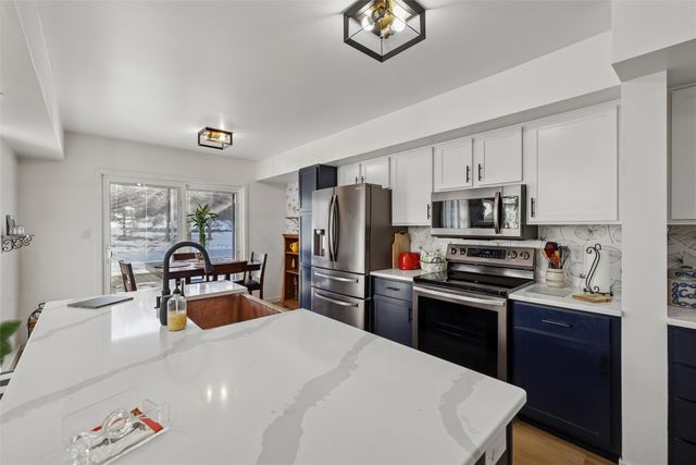 2648 82nd Street, Urbandale, IA 50322