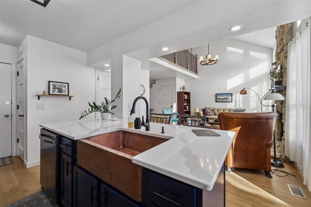 2648 82nd Street, Urbandale, IA 50322