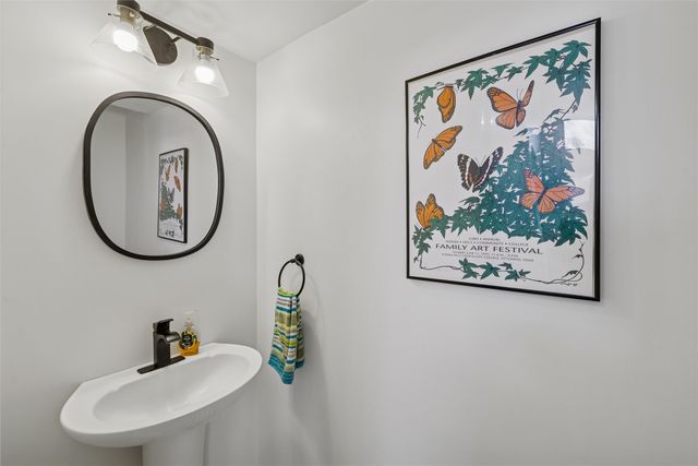 2648 82nd Street, Urbandale, IA 50322