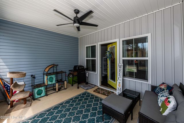 105 Nautical Wave Road, Hubert, NC 28539