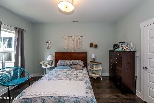 105 Nautical Wave Road, Hubert, NC 28539