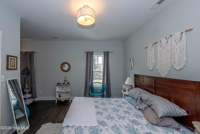 105 Nautical Wave Road, Hubert, NC 28539