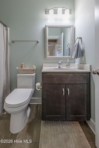 105 Nautical Wave Road, Hubert, NC 28539