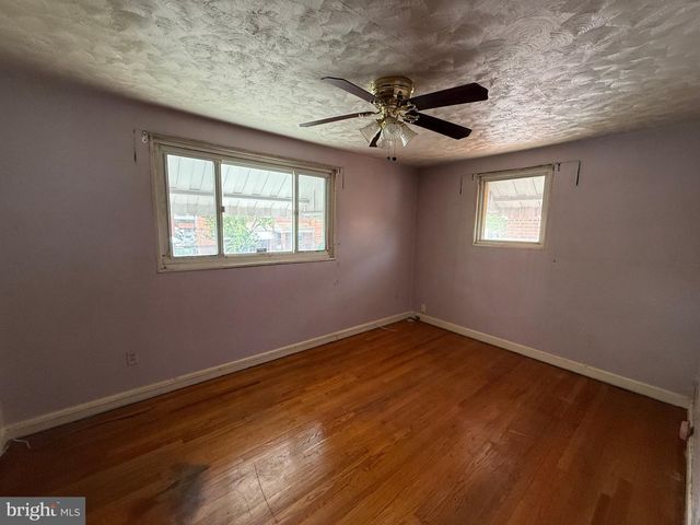 125 48TH PL NE, Washington, DC 20019
