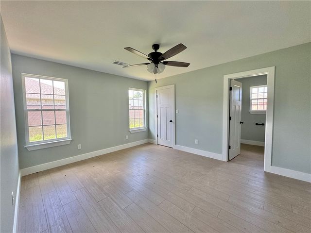100 Meadow Drive, Dardanelle, AR 72834