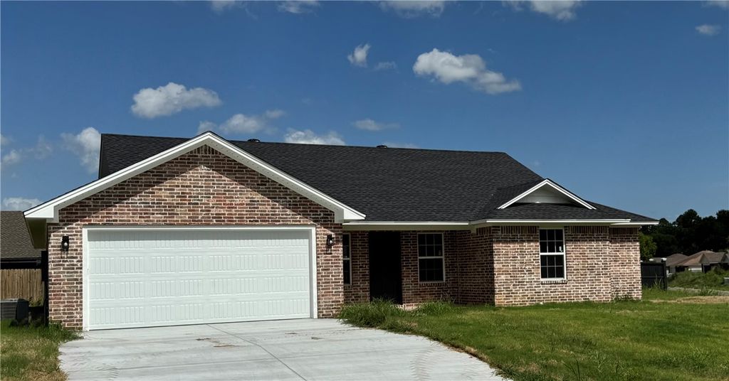 100 Meadow Drive, Dardanelle, AR 72834