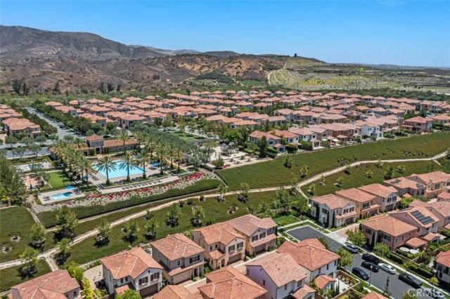100 Della, Irvine, CA 92602
