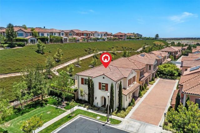 100 Della, Irvine, CA 92602