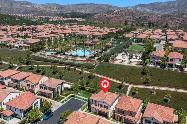 100 Della, Irvine, CA 92602