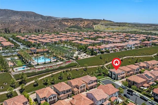 100 Della, Irvine, CA 92602
