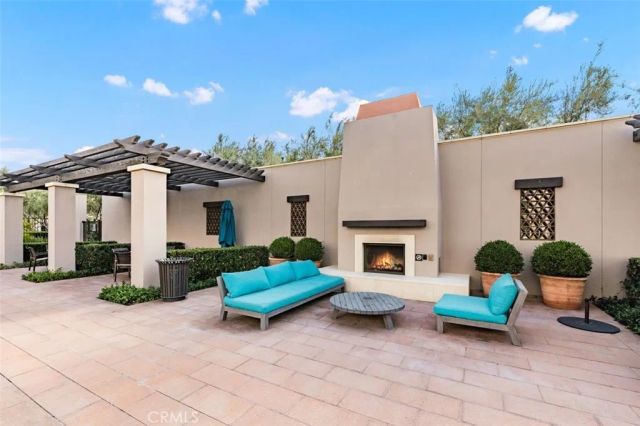 100 Della, Irvine, CA 92602