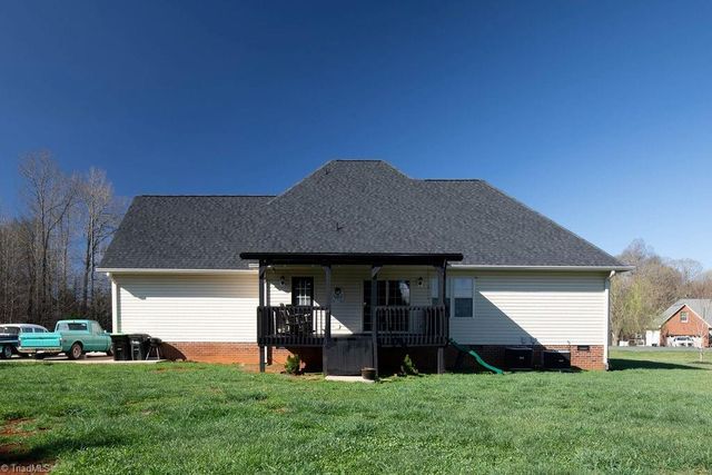 3190 Rosin Run, Sophia, NC 27350