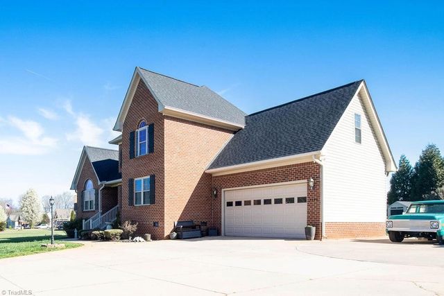 3190 Rosin Run, Sophia, NC 27350