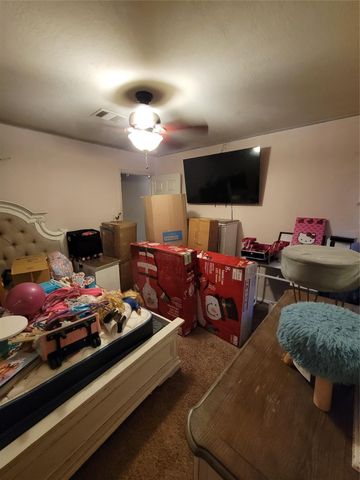 204 King William Drive, La Porte, TX 77571