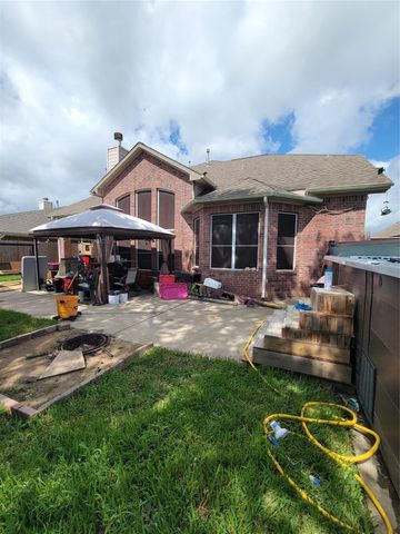 204 King William Drive, La Porte, TX 77571
