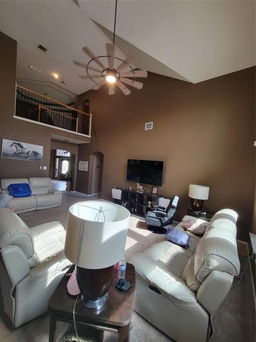204 King William Drive, La Porte, TX 77571