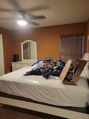 204 King William Drive, La Porte, TX 77571