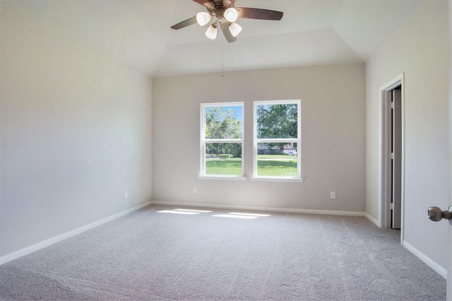 12 Cattle Drive, Bay City, TX 77414