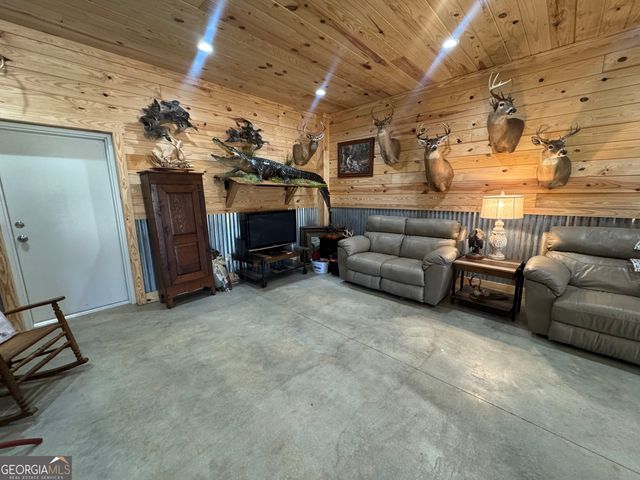 1665 Walke Dairy Road, Dublin, GA 31021