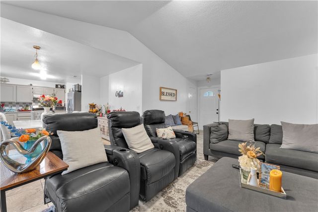 2214 S 17th Place, Rogers, AR 72758