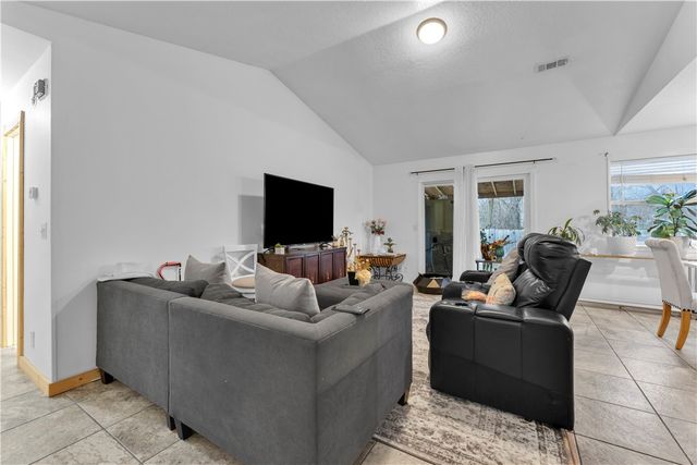 2214 S 17th Place, Rogers, AR 72758