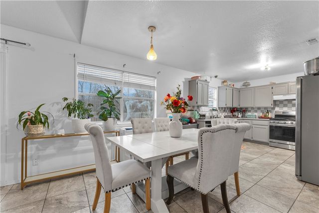 2214 S 17th Place, Rogers, AR 72758