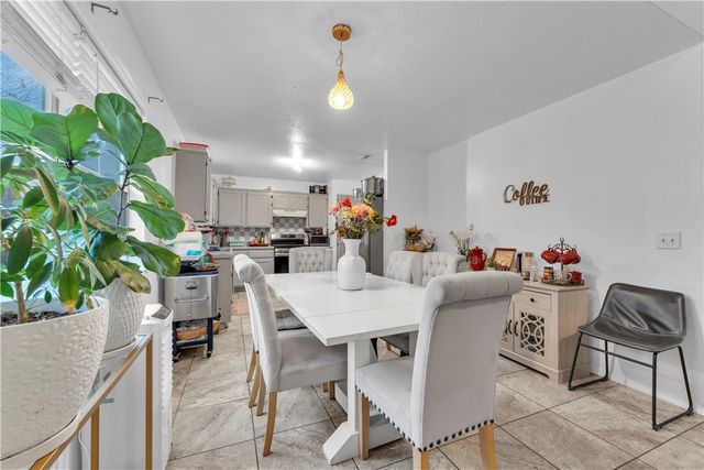 2214 S 17th Place, Rogers, AR 72758